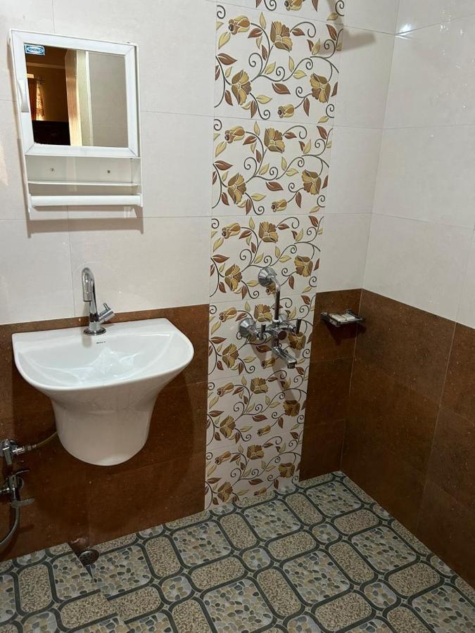 Na-U-Iaka Homestay シロン エクステリア 写真